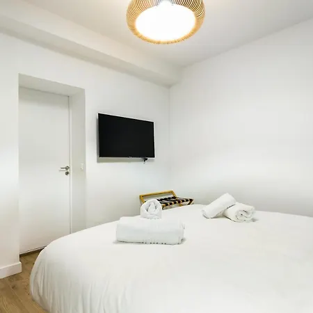 Apartment Hsh Saint-sauveur Luxury 8p-3br Paris